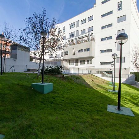 Luminoso, Moderno Y Amplio En Madrid Rio I Parking Exterior photo
