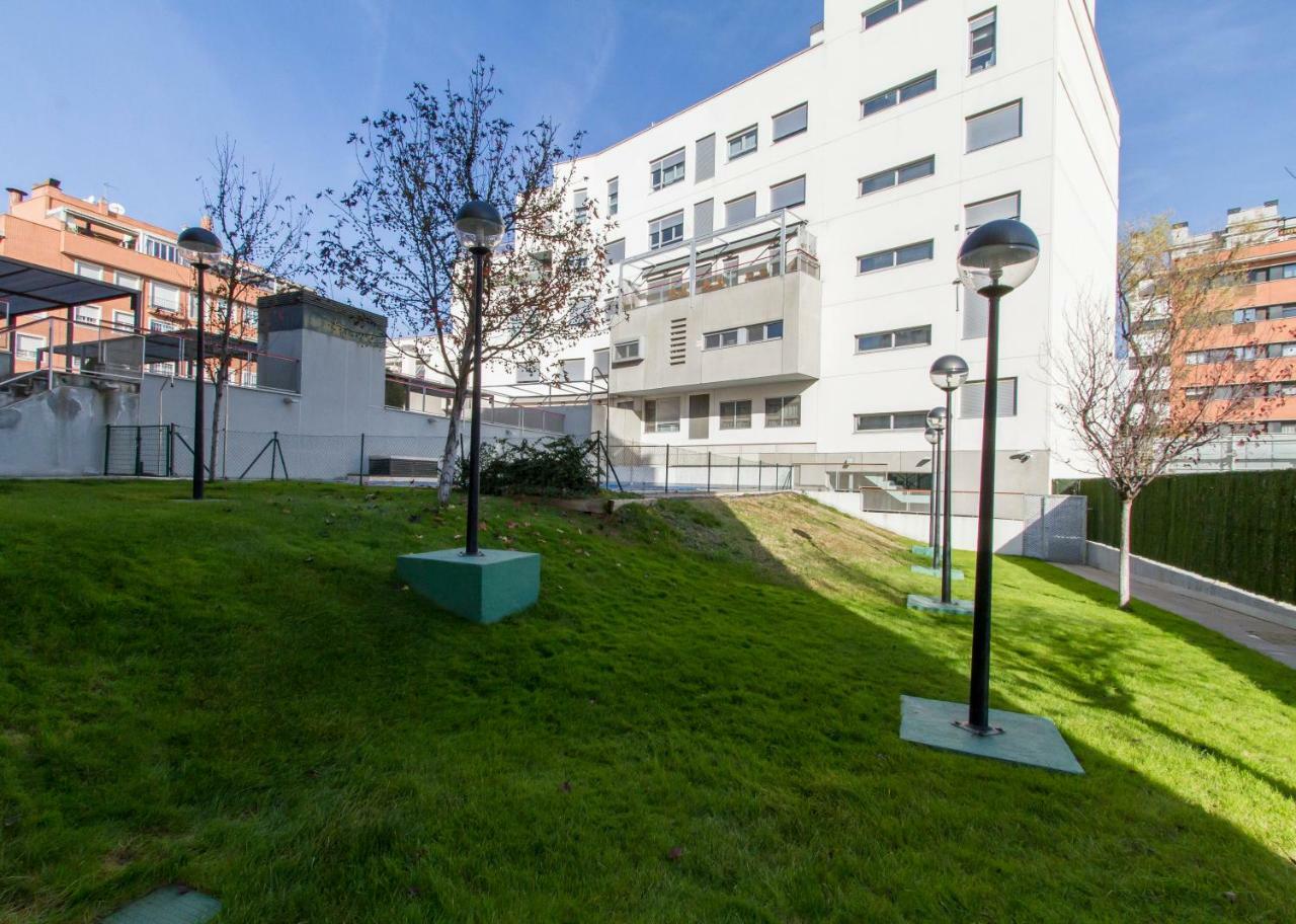 Luminoso, Moderno Y Amplio En Madrid Rio I Parking Exterior photo