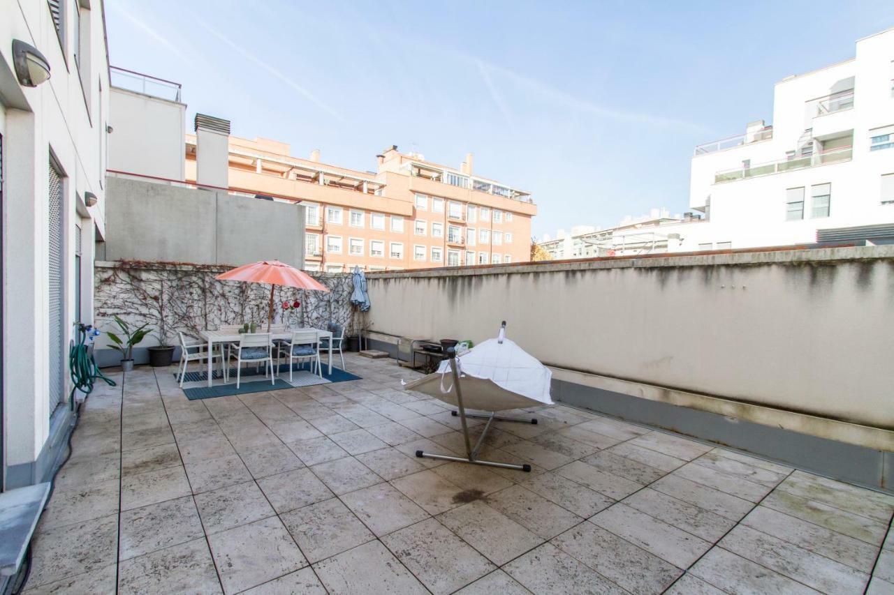 Luminoso, Moderno Y Amplio En Madrid Rio I Parking Exterior photo
